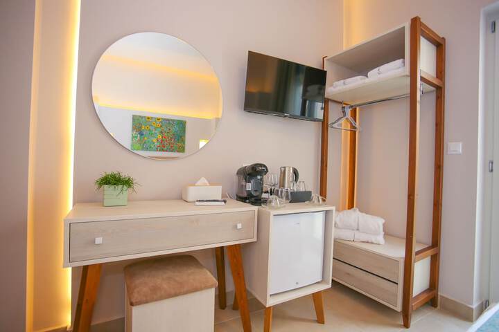 Room 14 of 40