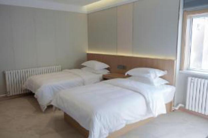 Room 15 of 15