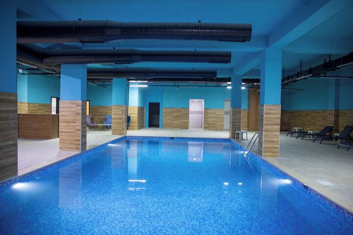 Pool 22 of 40