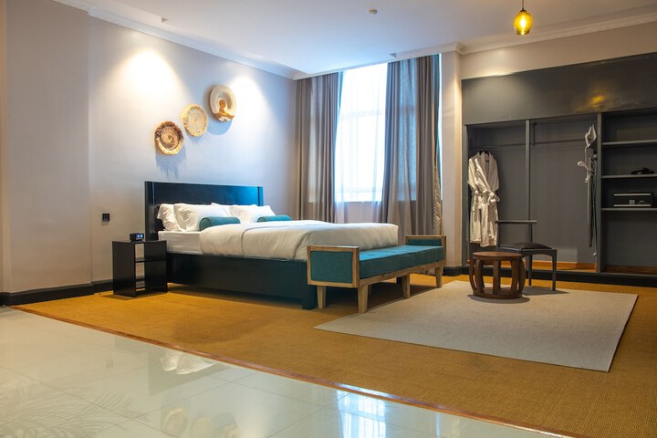 Room 7 of 31