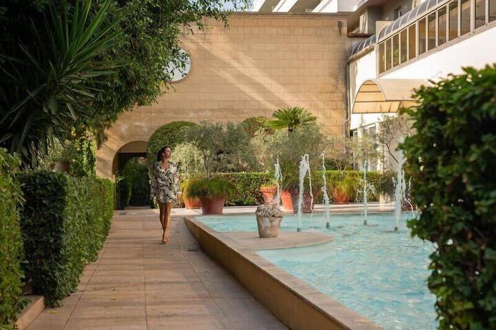 Pool 42 of 100