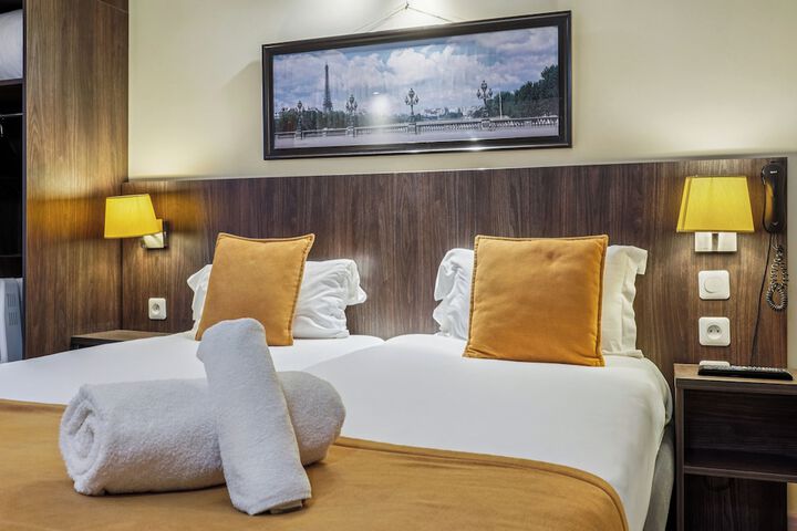 Room 5 of 20