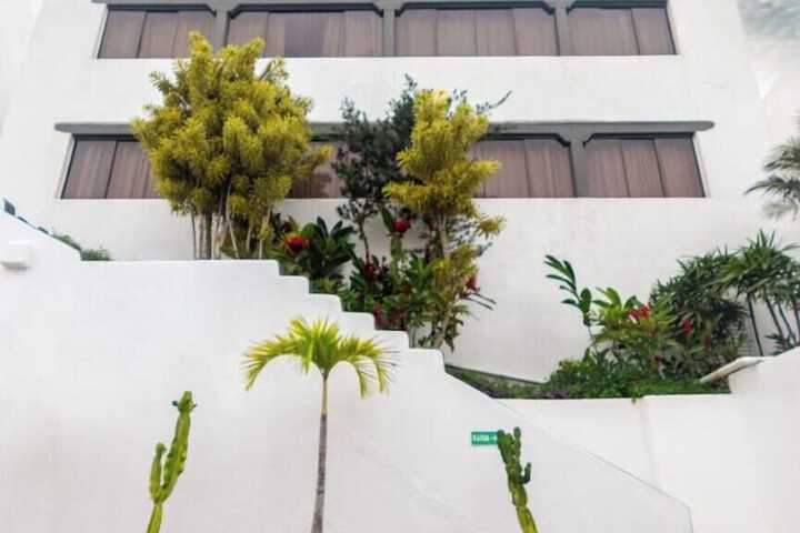 Hotel 70 of 73