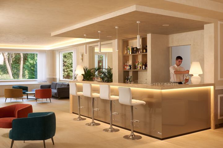 Guest Lobby