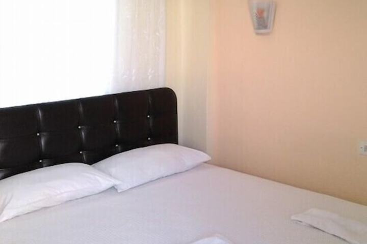 Room 4 of 21