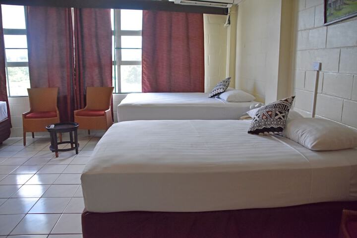 Room 3 of 33