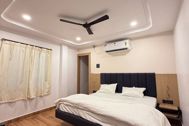 Room 5 of 26