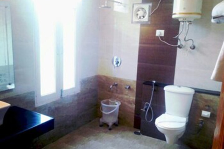 Room 2 of 39