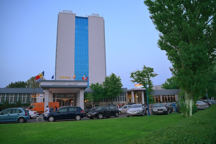 Hotel 144 of 147