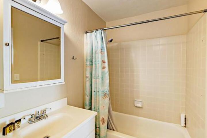 772 Heath Cv Townhouse in Santa Cruz, CA
