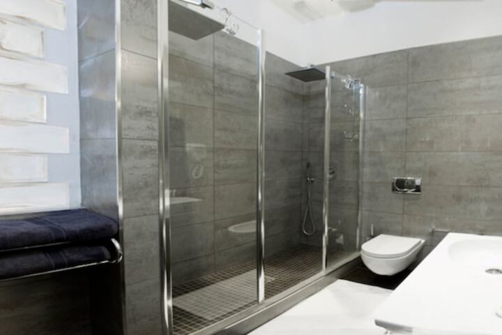 Bath Interior
