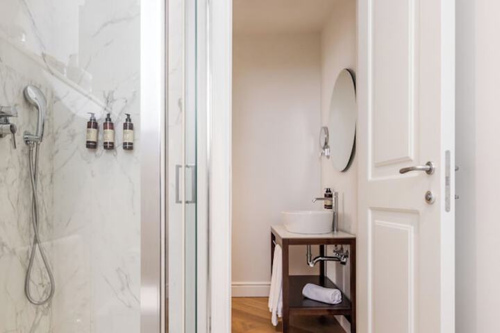 Clean Restrooms