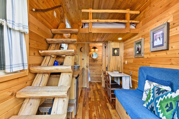 Room 74 of 152
