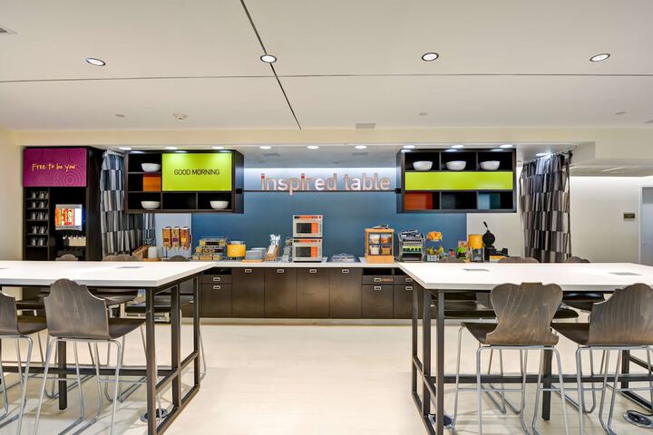 Breakfast area