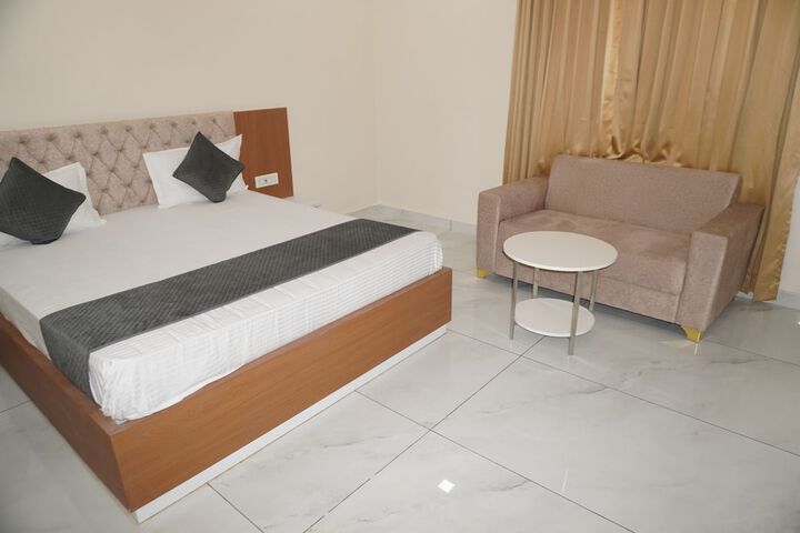 Room 12 of 47