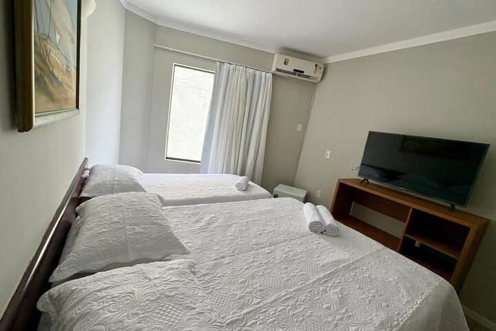 Room 6 of 13