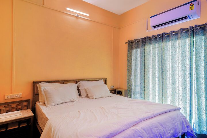 Room 4 of 43
