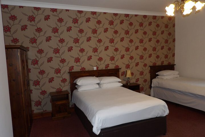 Room 47 of 86