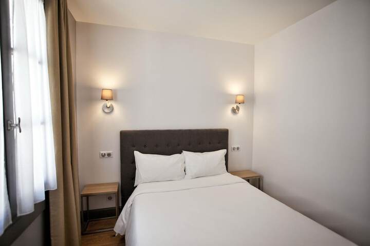 Room 47 of 104