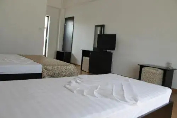 Room 3 of 11