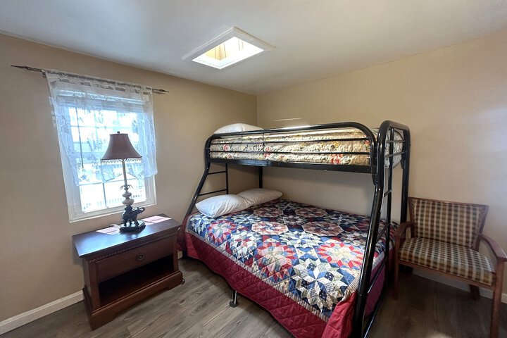 Room 30 of 138