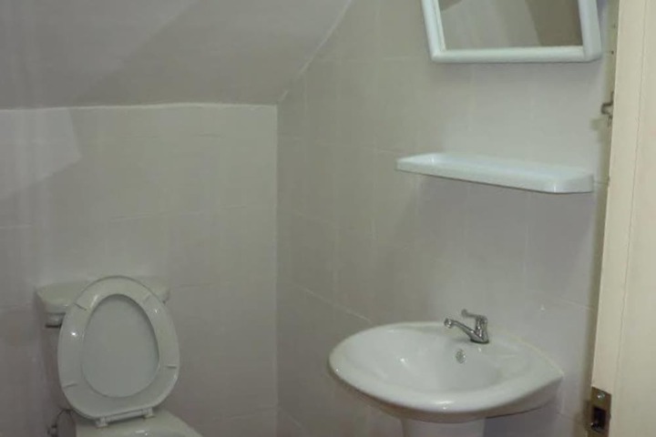 Room 16 of 26
