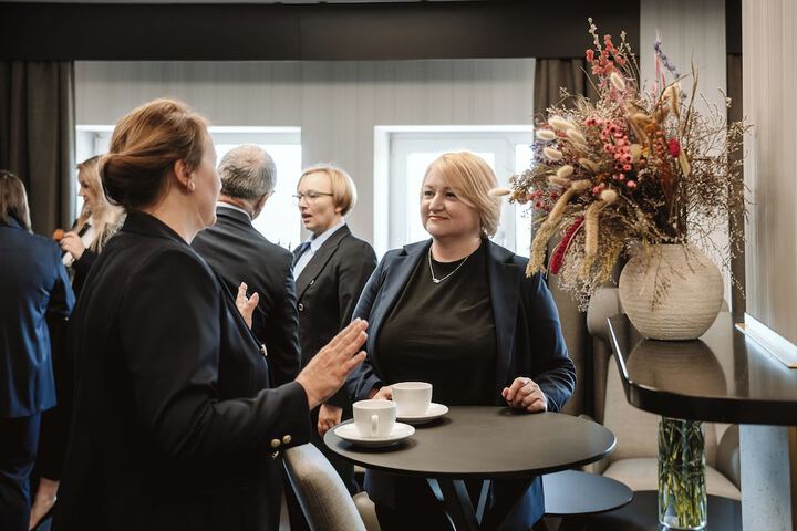 Meeting 102 of 134