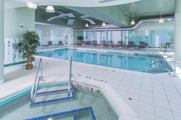 Hotel Pool