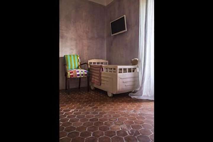 Room 27 of 121