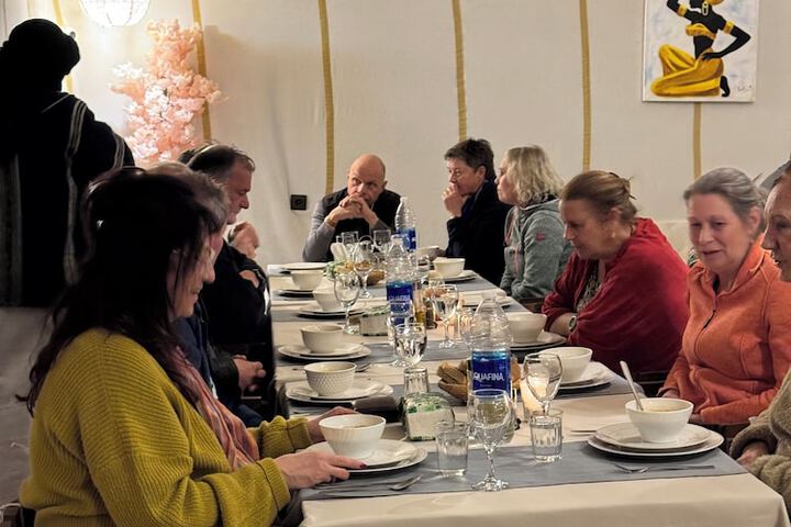 Dining 40 of 47