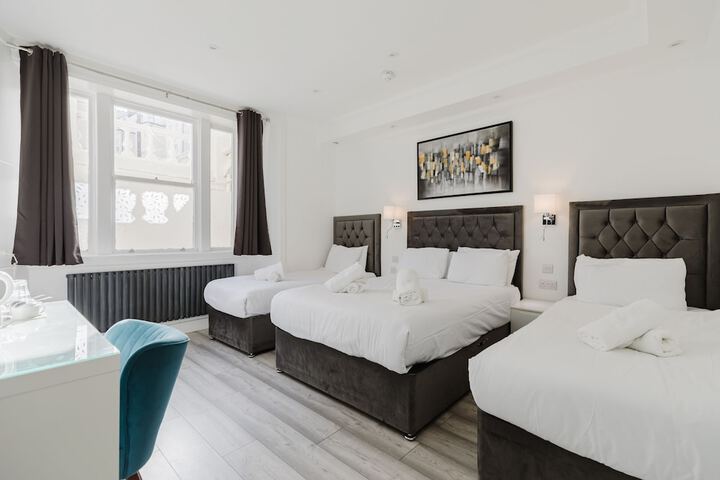 Room 45 of 125
