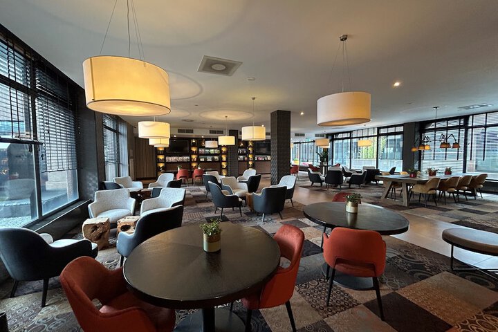Guest Lobby