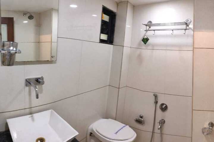 Room 20 of 24