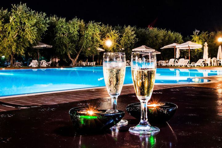 Pools & Facilities