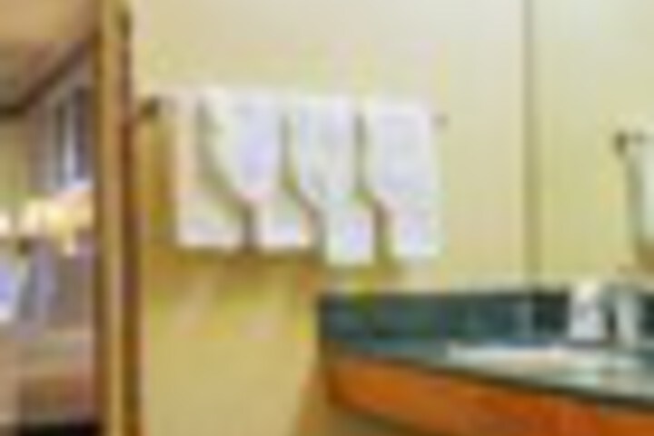 Room 65 of 150