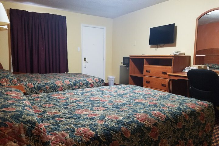 Room 7 of 27