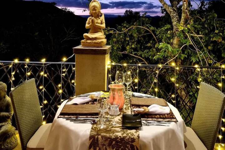 Dining 138 of 162