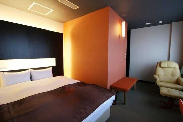 Room 5 of 31