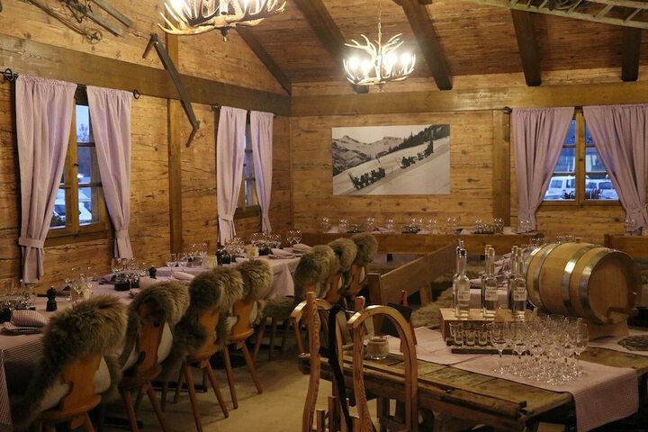 Dining 20 of 35