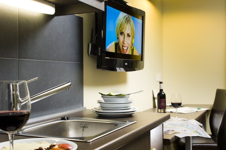 Private kitchenette