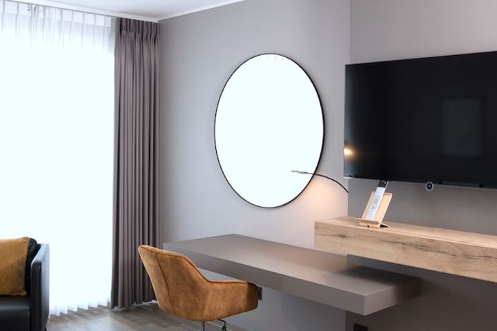 Room 5 of 39