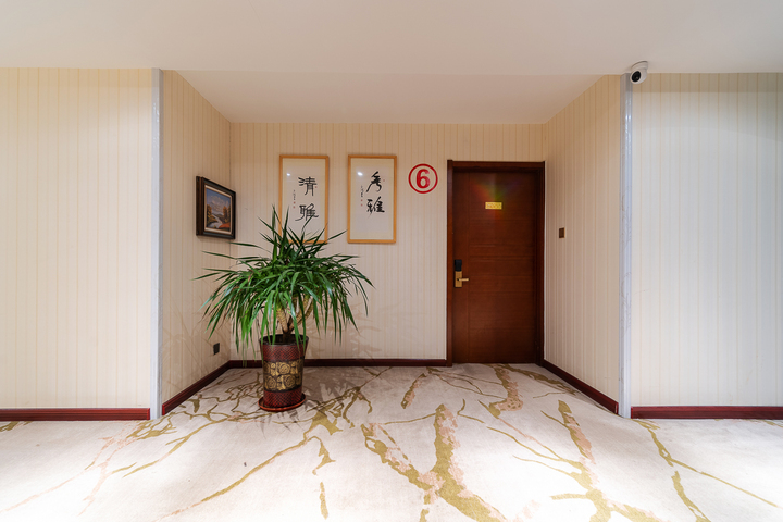 Hotel Interior 20 of 42