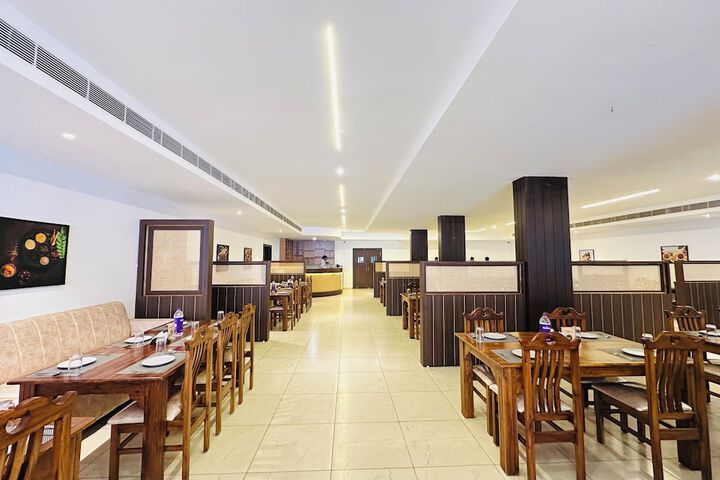 Dining 48 of 94