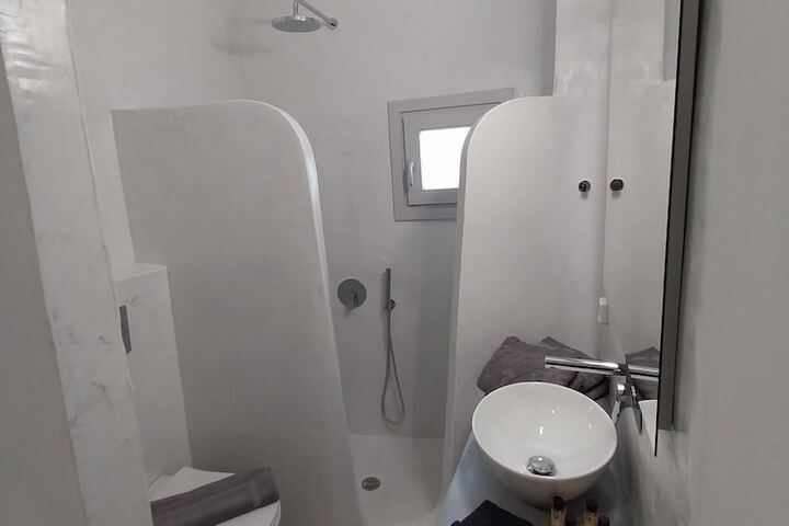 Room 64 of 75