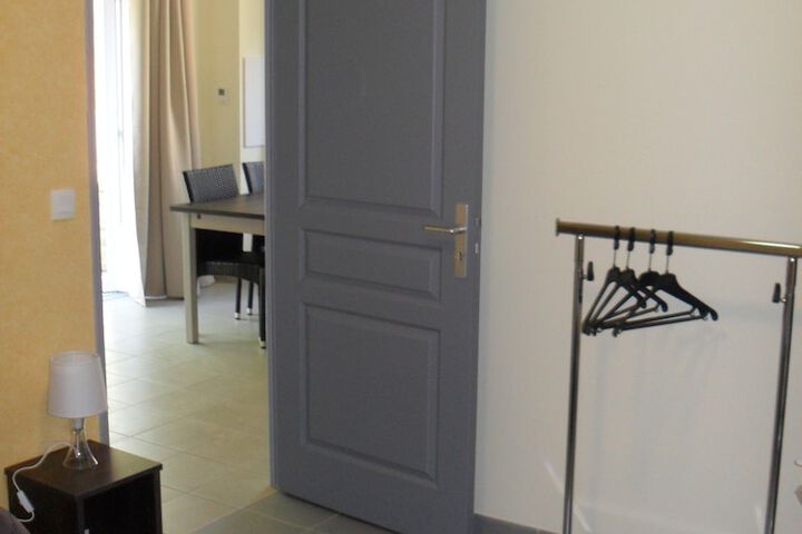 Room 25 of 44
