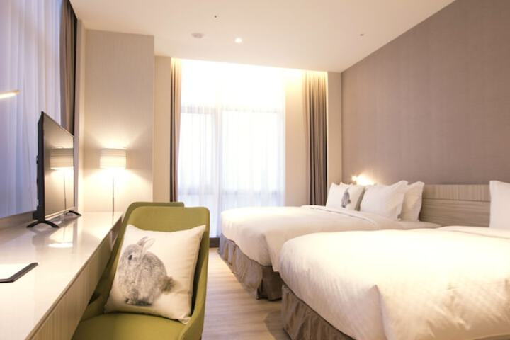 Room 12 of 45