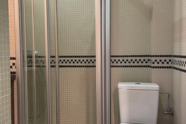Room 40 of 50