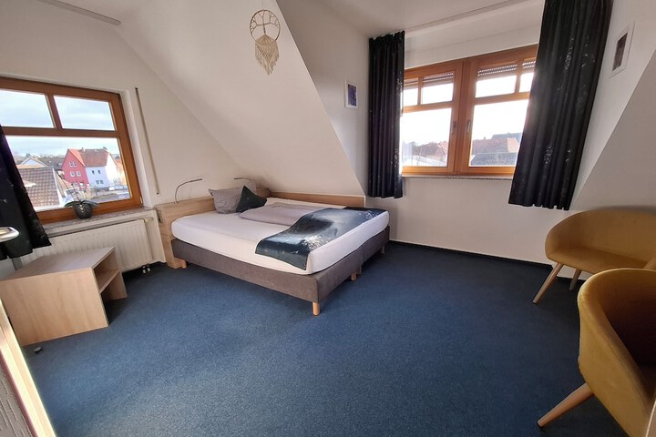 Room 3 of 18