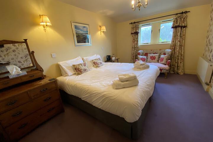 Room 12 of 82