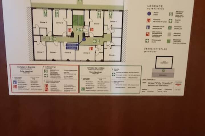 Room 12 of 16